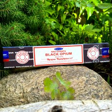 Tyčinky černé opium