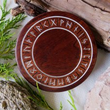 Tácek s runami Starší futhark č.17