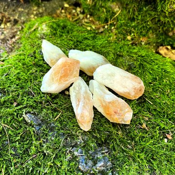 Krystaly - Krystal - Vločkový obsidián