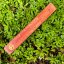 Dřevěný stojánek se zlatým zdobením