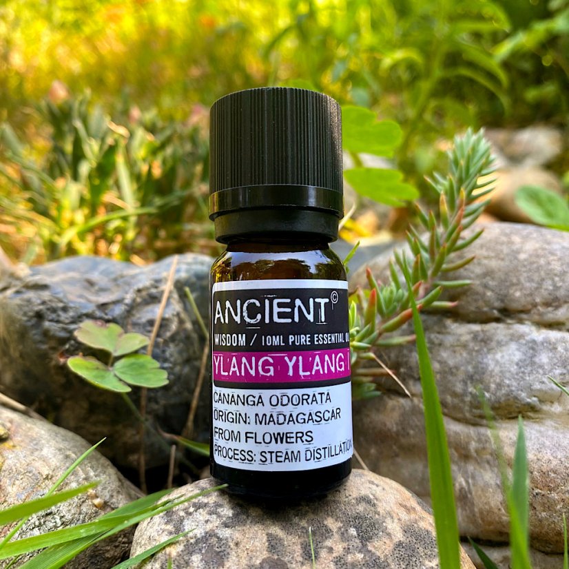 Esenciální olej Ylang Ylang
