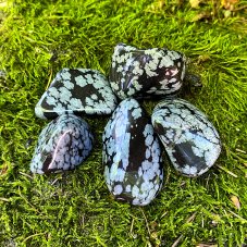 Vločkový obsidián tromlovaný