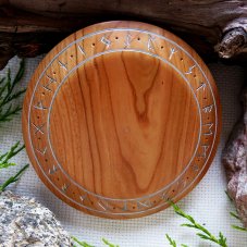 Tácek s runami Starší futhark č.15