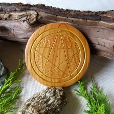 Dřevěný pentagram na oltář č.5