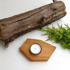 Dřevěný svícen na čajovou svíčku č.68