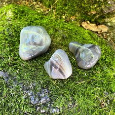 Šedý achát tromlovaný