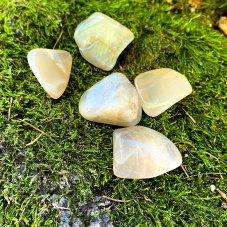 Měsíční kámen tromlovaný